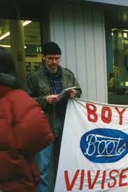 Spycop HN1 'Matt Rayner' leafleting at an anti-vivisection protest outside a branch of Boot's