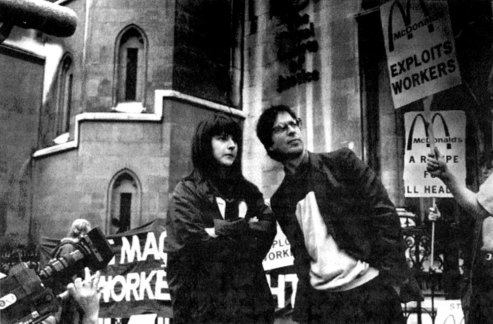 The McLibel 2, Helen Steel and Dave Morris, at the Royal Courts of Justice (Pic: Nick Cobbing)