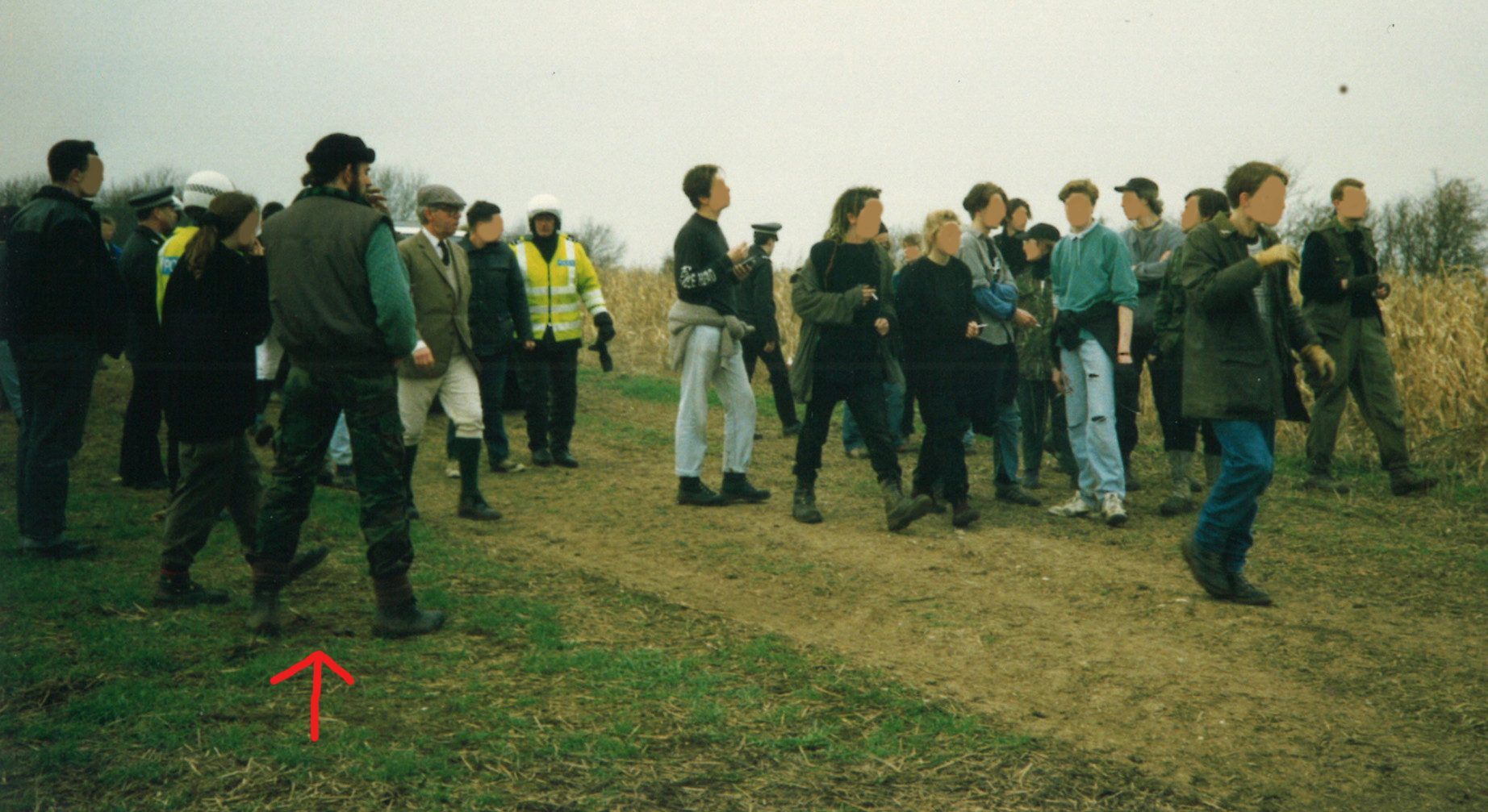 Brixton Hunt Saboteurs in the field, 25 January 1992. Spycop HN2 Andy Coles in foreground, indicated with red arrow.