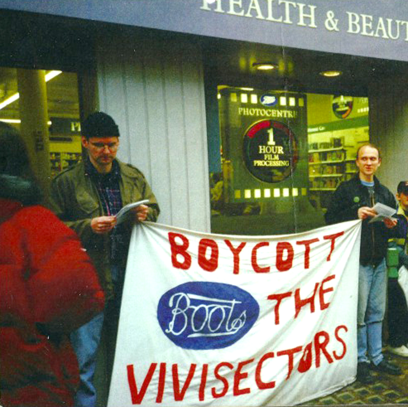 Spycop 'Matt Rayner' (left) with Paul Gravett, leafleting outside a branch of Boots